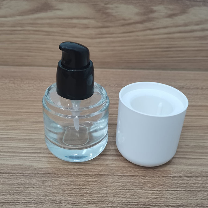 廠家現(xiàn)貨粉底瓶 藥丸粉底瓶 30ML粉底玻璃瓶 化妝品精華粉底瓶
