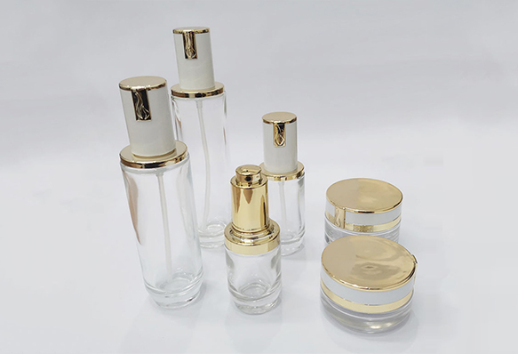 新款化妝品分裝瓶套裝玻璃瓶 水乳液套裝玻璃瓶 高檔護(hù)膚套裝瓶